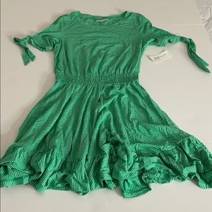 Woman’s Maison Jules Small dress green and white